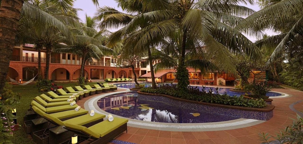 Lemon Tree Amarante Beach Resort, Goa Candolim Exterior photo